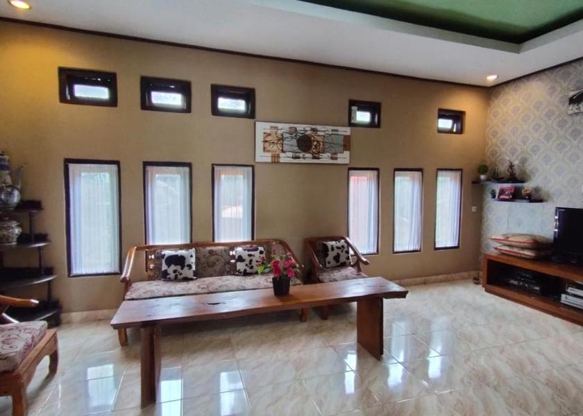 East Nusa Tenggara Labuan Bajo shared lounge/tv area