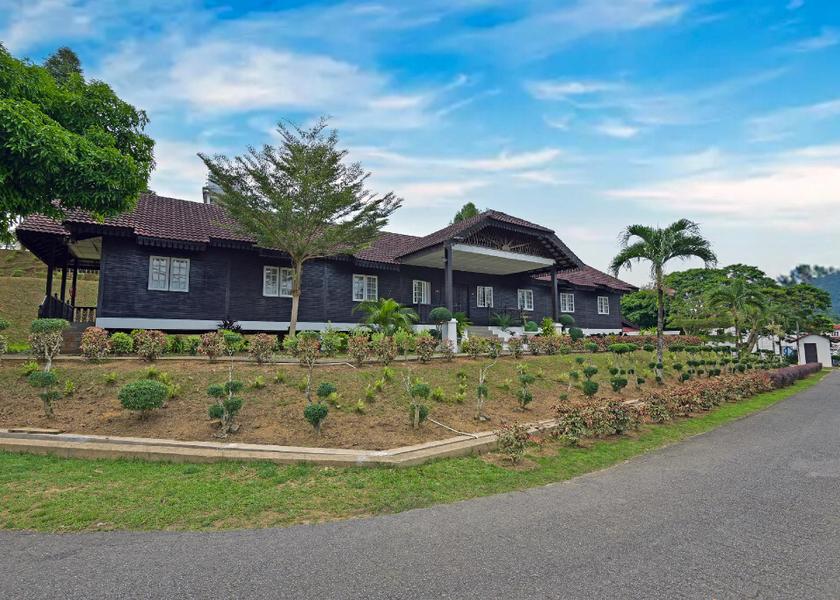 Pahang Kuala Tembeling exterior view