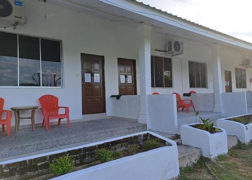Pahang Kuala Tembeling balcony/terrace