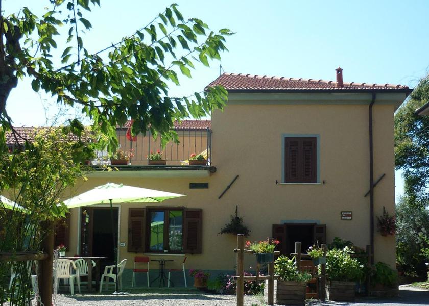 Tuscany Pontremoli Hotel Exterior