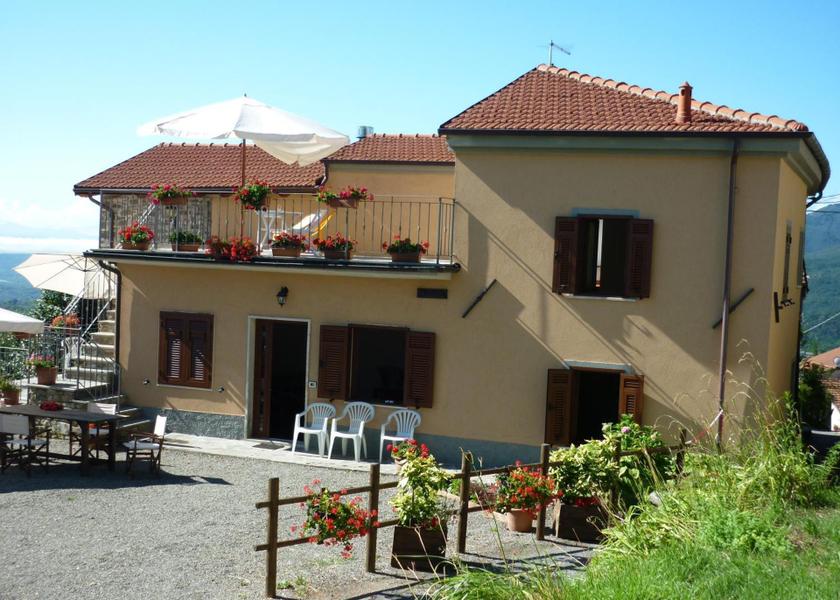 Tuscany Pontremoli Hotel Exterior