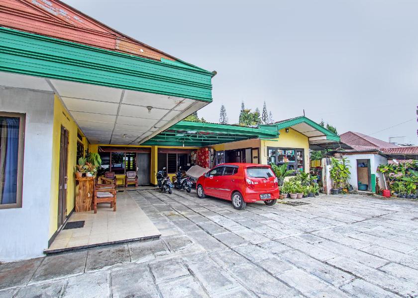 Central Java Karanganyar exterior view