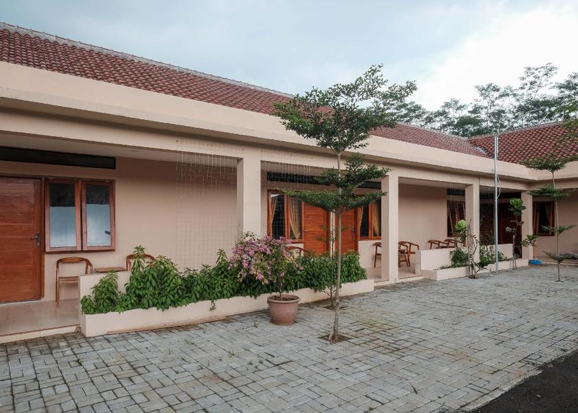 Central Java Karanganyar exterior view