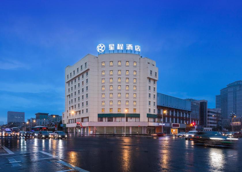 Sichuan Deyang Hotel Exterior