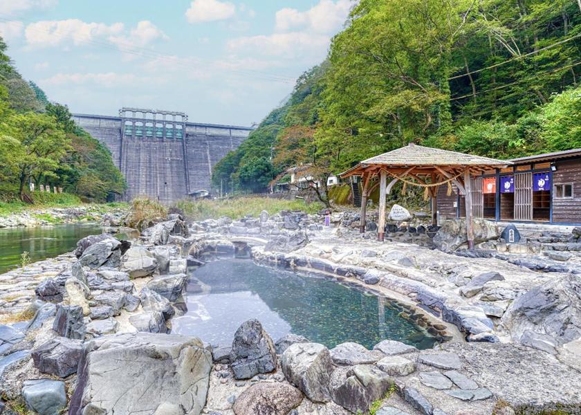 Okayama Maniwa nearby attraction