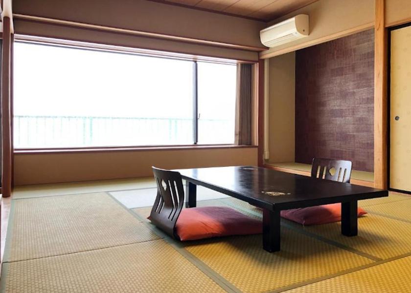 Gunma Minakami 