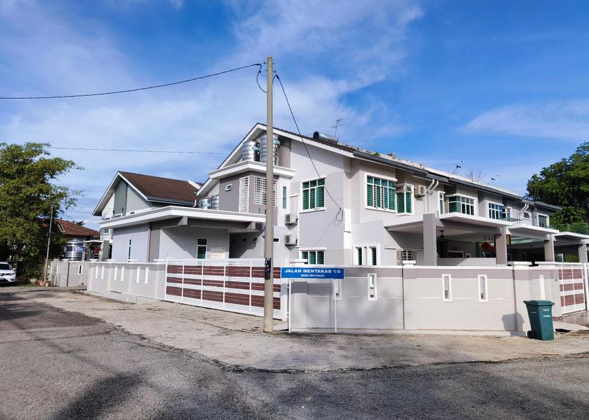 Pahang Mentakab exterior view