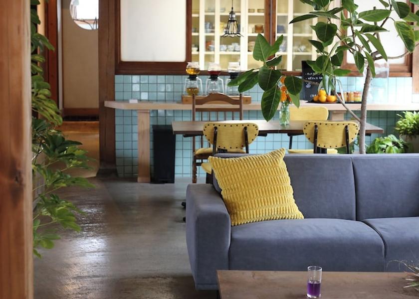 Kochi Nahari Lounge