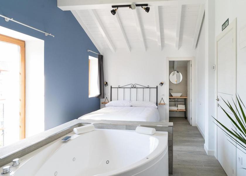 Cantabria Ribamontan al Monte Junior Suite with Garden View