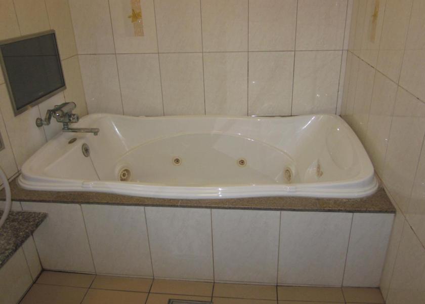 Osaka Daito bathroom