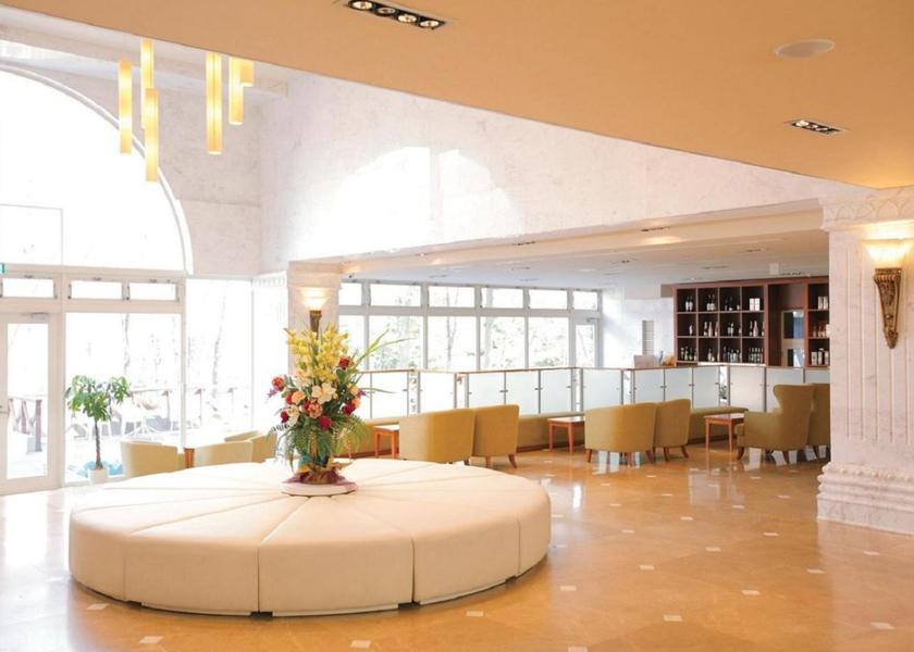 Yamanashi Yamanakako lobby