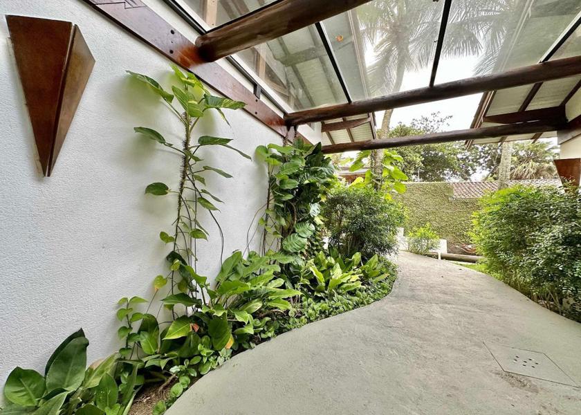 São Paulo State Guarujá garden