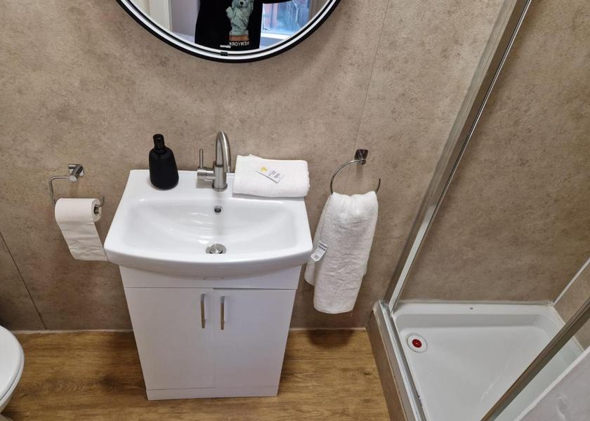 England Crewe Deluxe Double Room with Shower