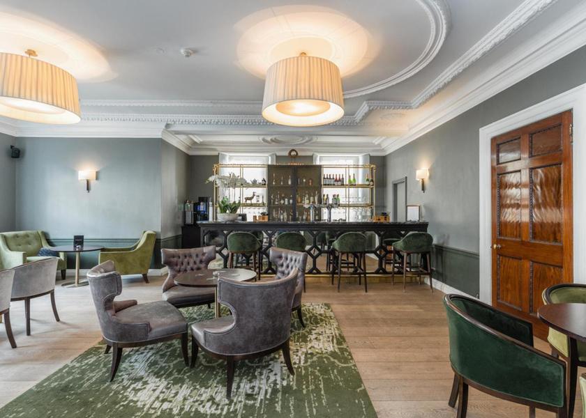 shared lounge/tv area