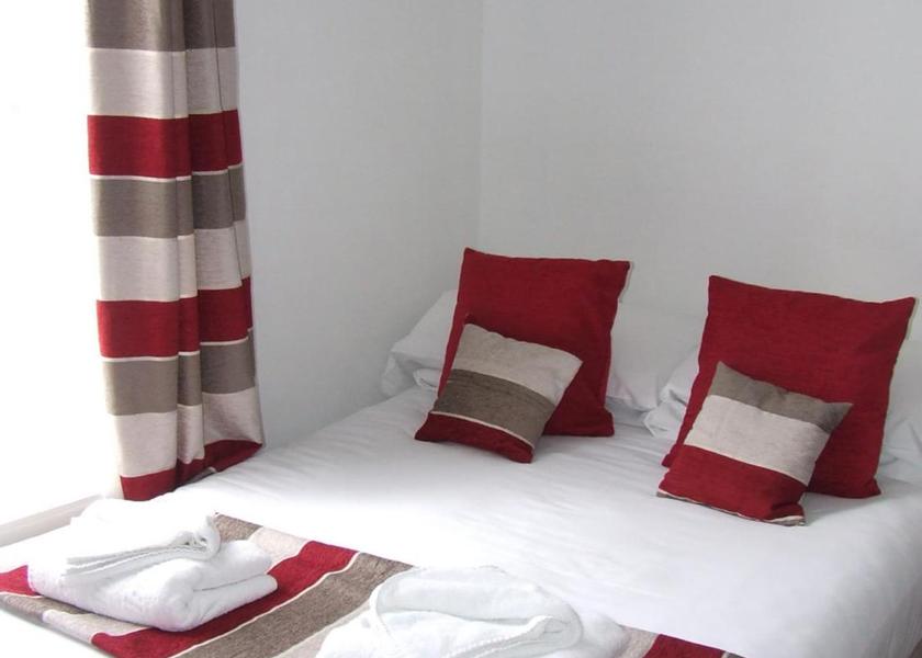 England Hemel Hempstead Double Room with Private Bathroom