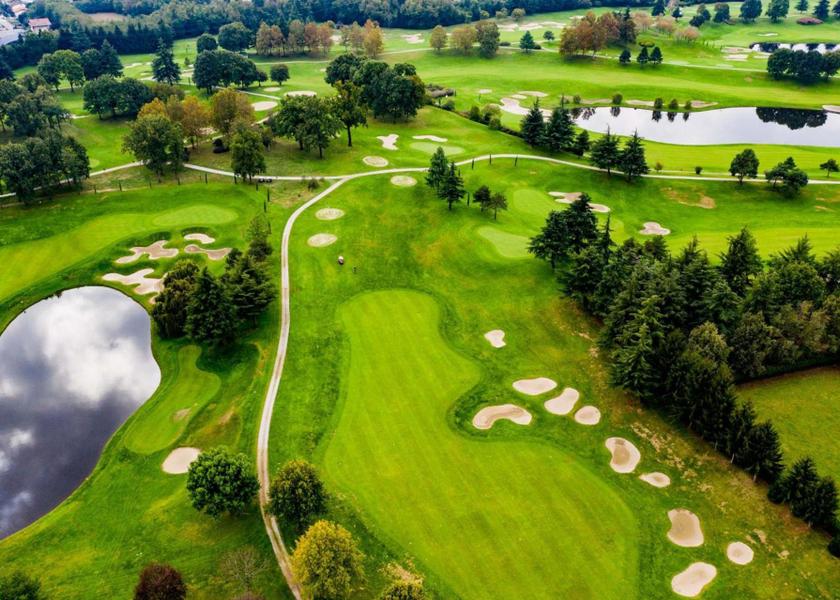 golf course [on-site]