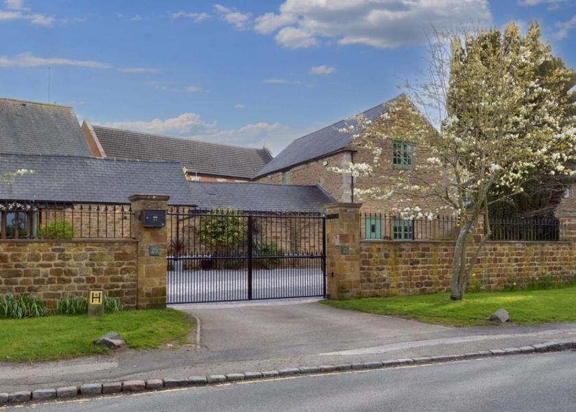 England Daventry exterior view