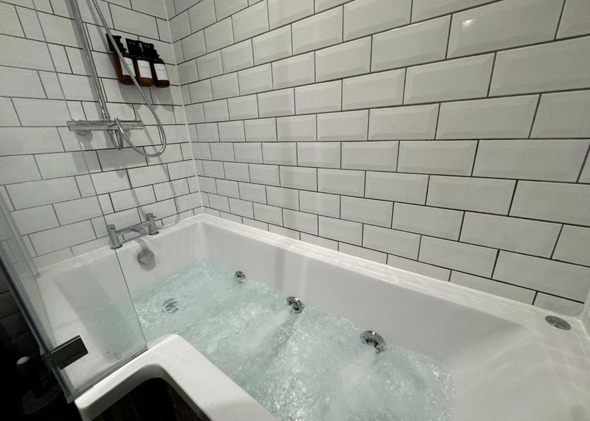 England Daventry Deluxe Room