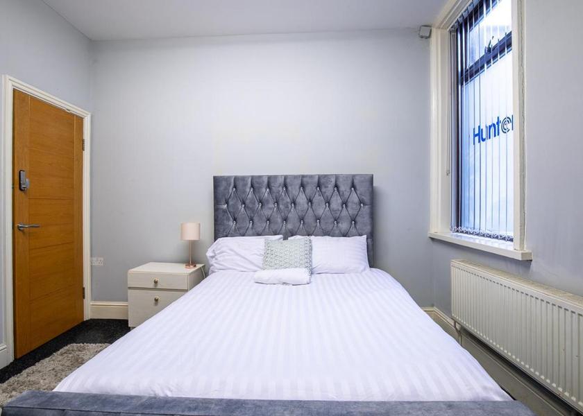 England Oldham Double Room with Private Bathroom