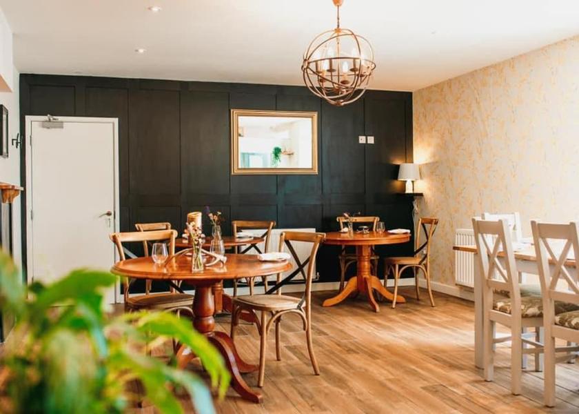 Wales Fishguard bar/lounge