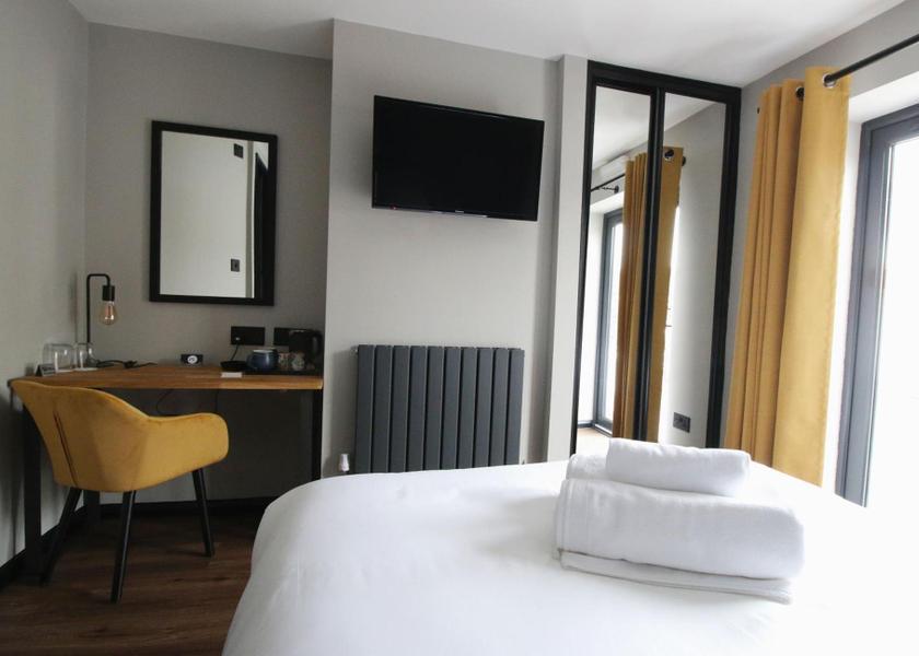 Wales Abergavenny Double Room with Patio