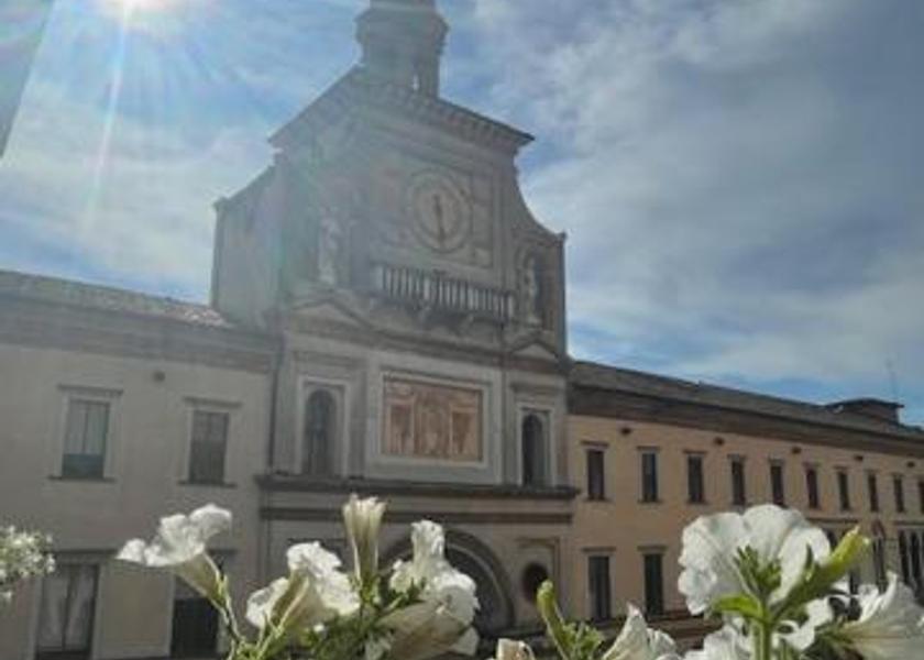 Lombardy Crema 