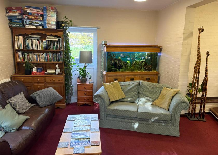 shared lounge/tv area