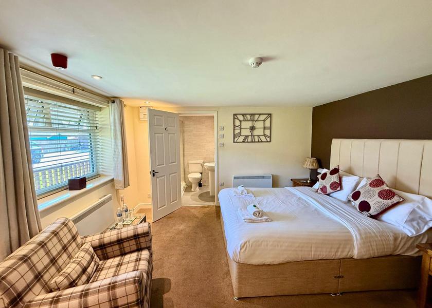 England Bedale Club King Bed