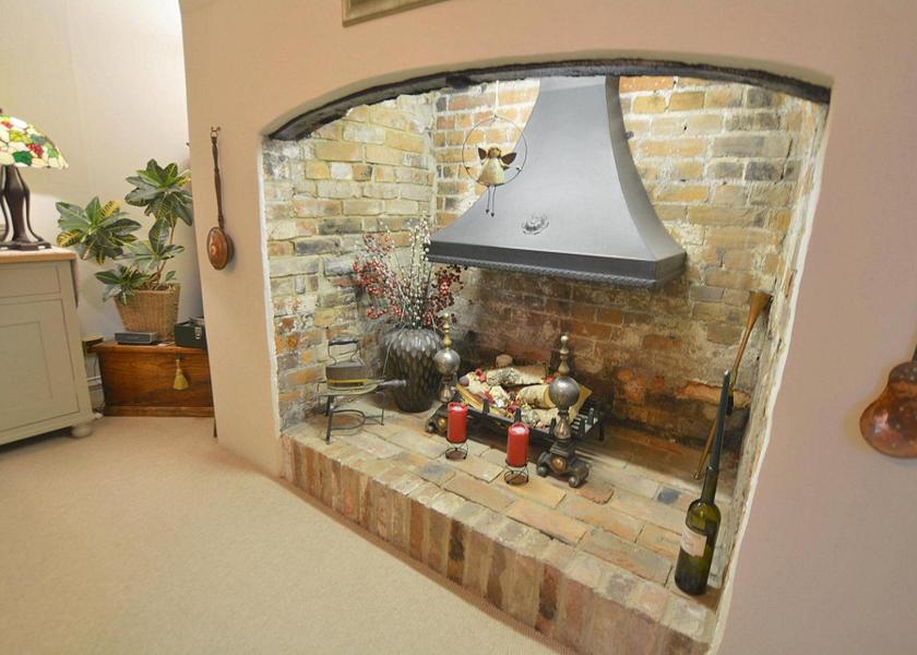 England Blandford Forum facilities