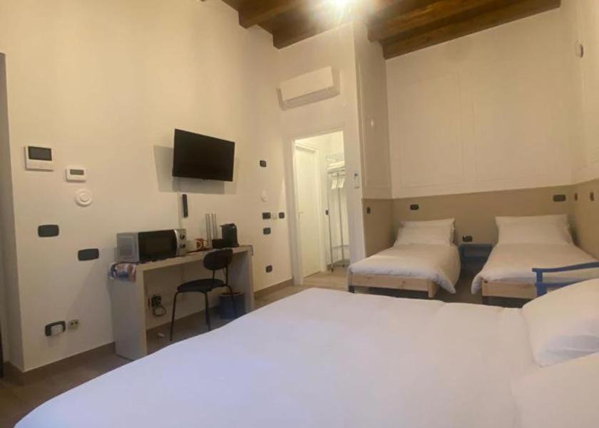 Lombardy Garlasco Quadruple Room with Private Bathroom