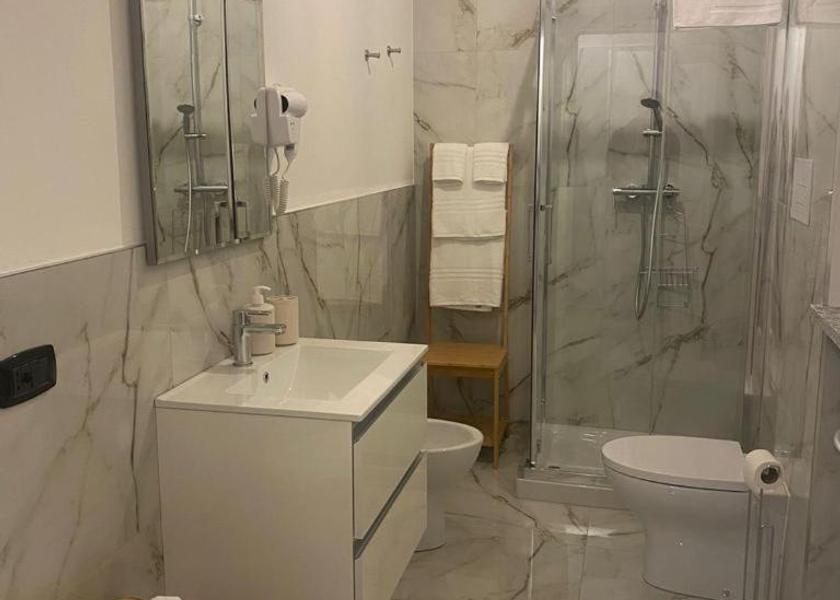 Lombardy Garlasco Quadruple Room with Private Bathroom