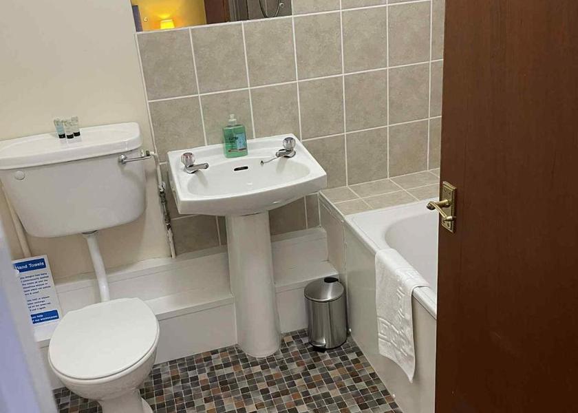 Wales Carmarthen Double Room with Private Bathroom