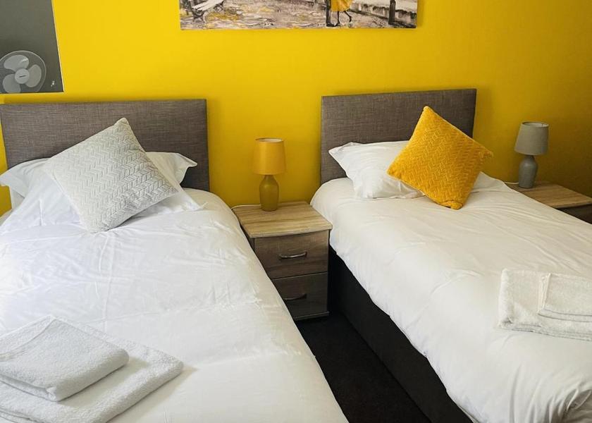 Wales Carmarthen Double Room with Private Bathroom