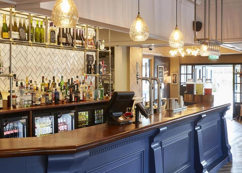 Bar/lounge