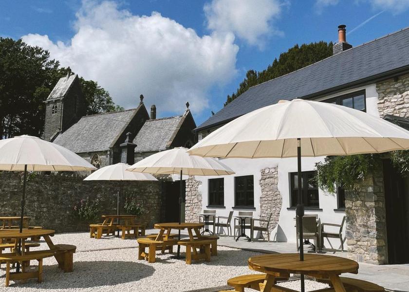 Wales Cowbridge garden