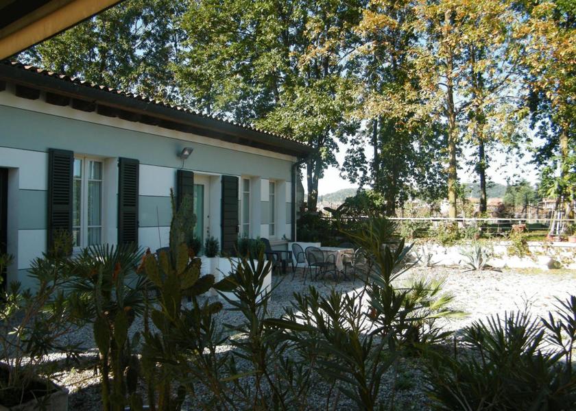 Lombardy Passirano Hotel Exterior