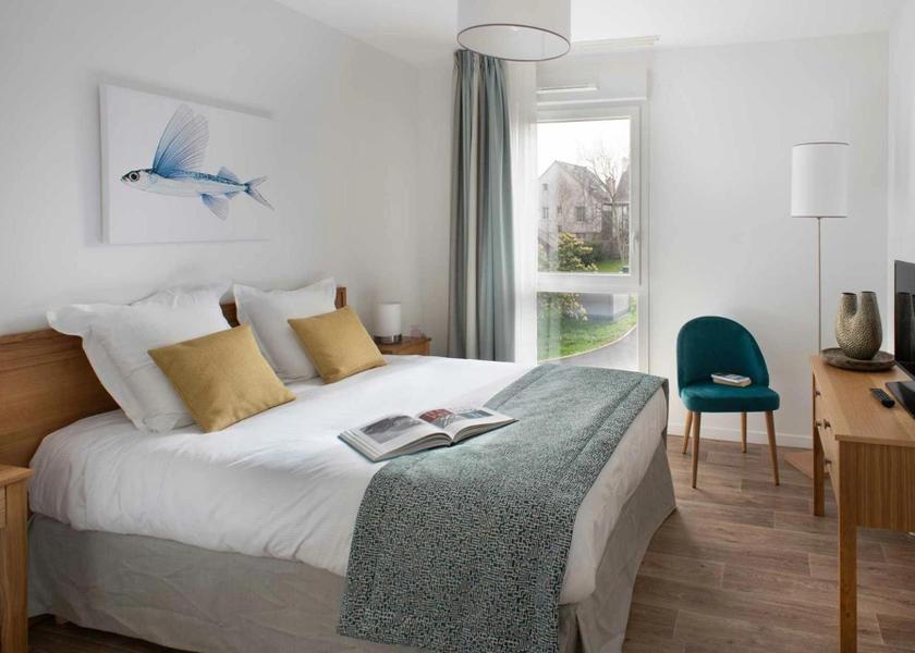 Hauts-de-France Téteghem-Coudekerque- Studio Apartment with Balcony