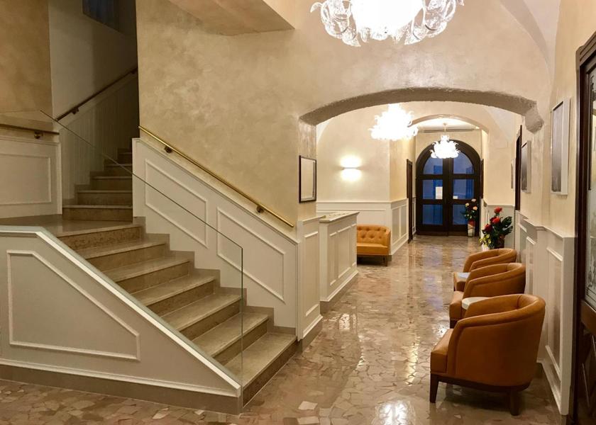 Lombardy Teglio lobby