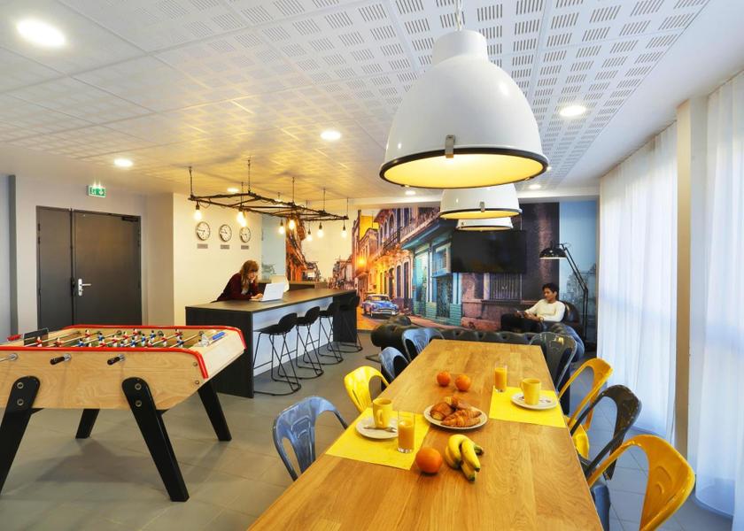 Normandy Caen shared lounge/tv area