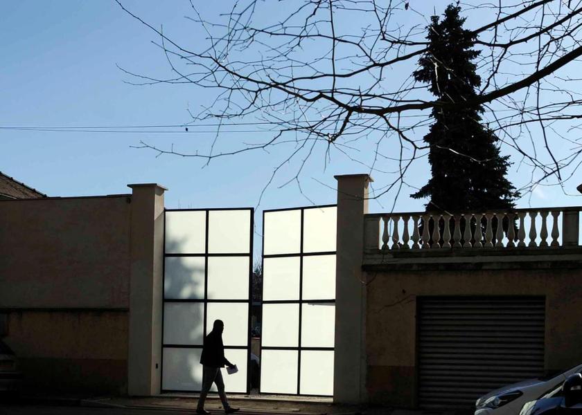 Bourgogne-Franche-Comte Sens exterior view