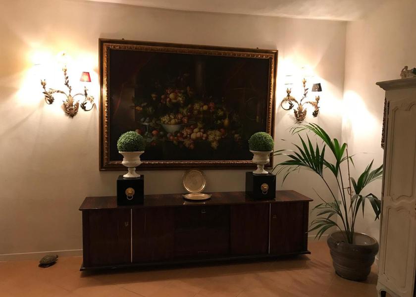 shared lounge/tv area