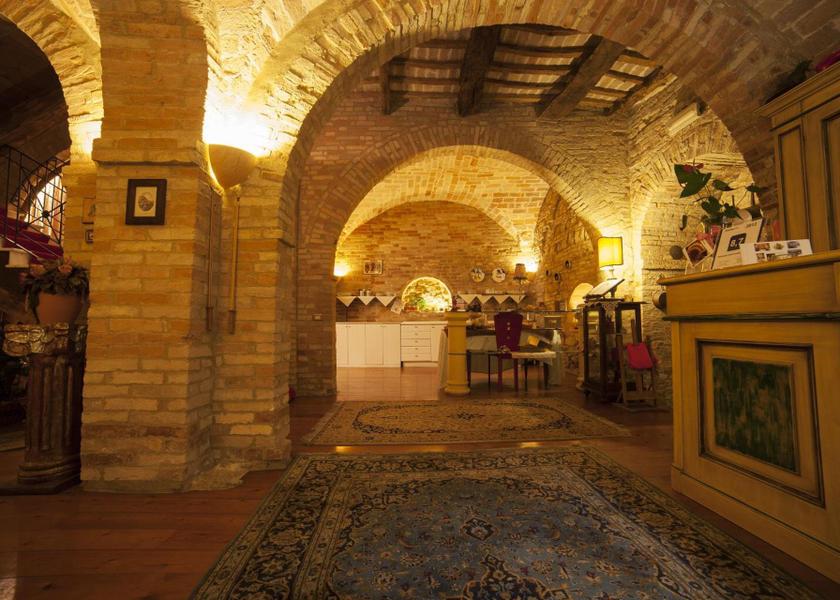 Marche Montecosaro shared lounge/tv area