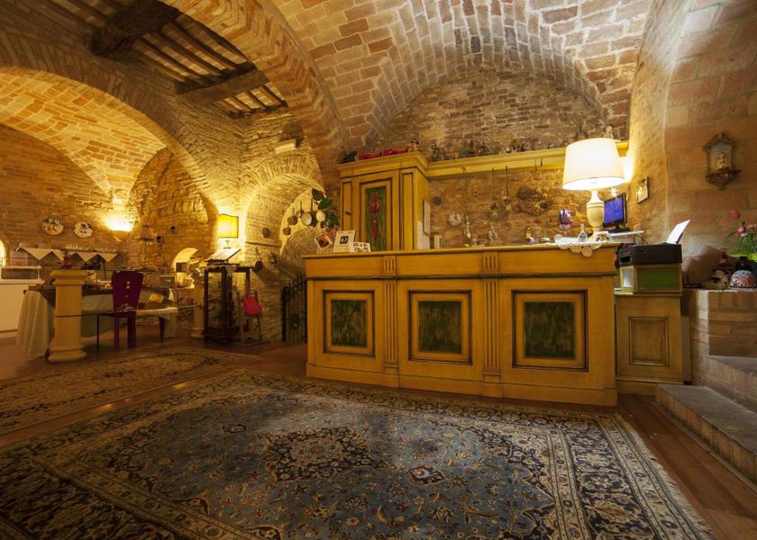 Marche Montecosaro shared lounge/tv area