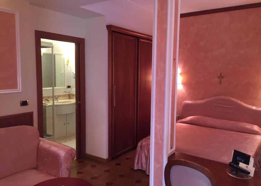 Marche Montegiorgio Deluxe Junior Suite