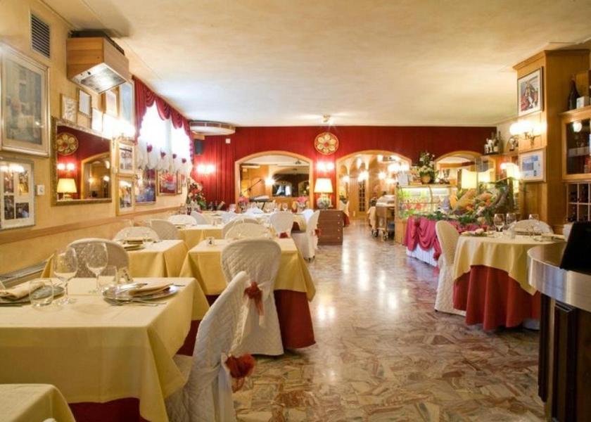 Marche Montegiorgio banquet hall