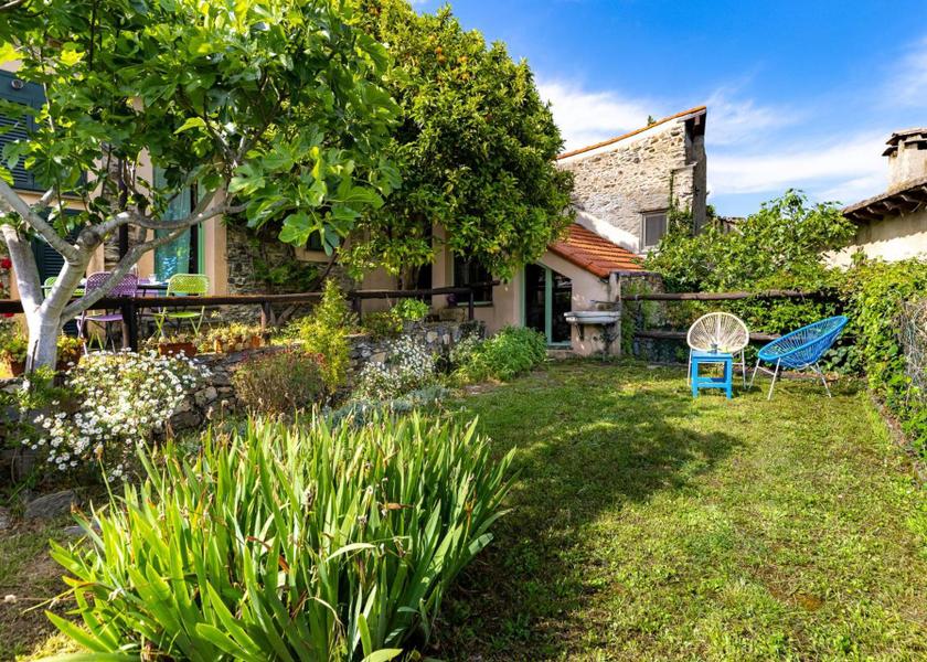 Liguria Garlenda garden