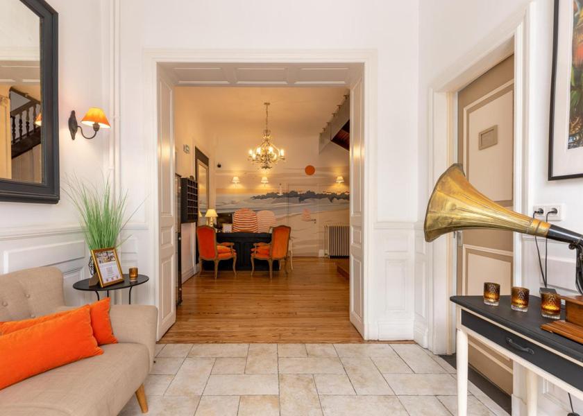 Nouvelle-Aquitaine Biarritz lobby