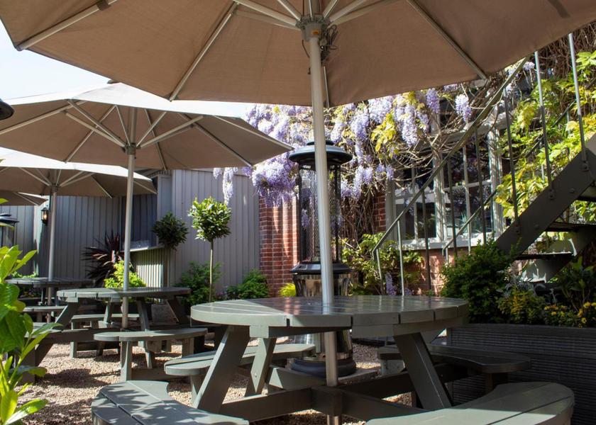 England Harleston garden