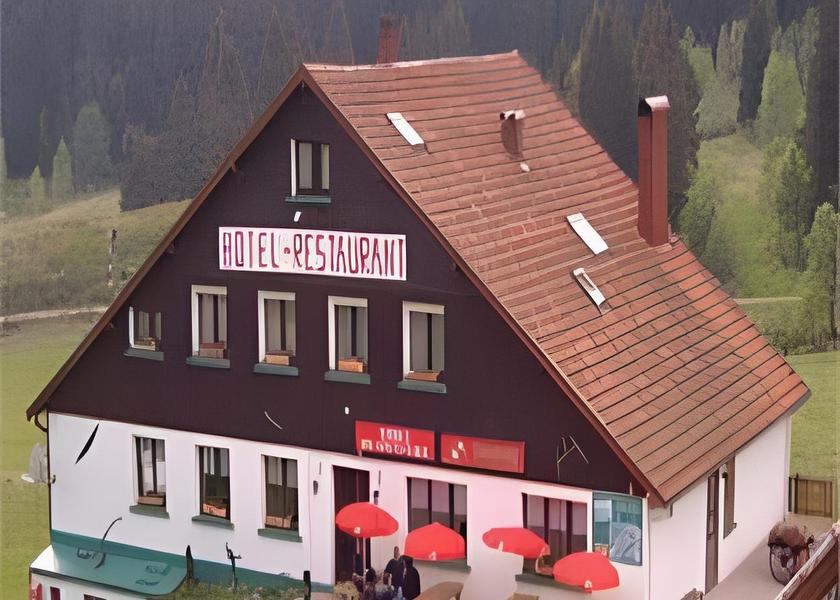 Grand Est La Bresse exterior view