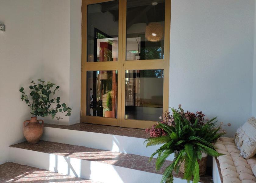 Aragon Puertomingalvo lobby
